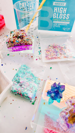 Resin Claw Clip Workshop on 11/4 with Gabby FruFru