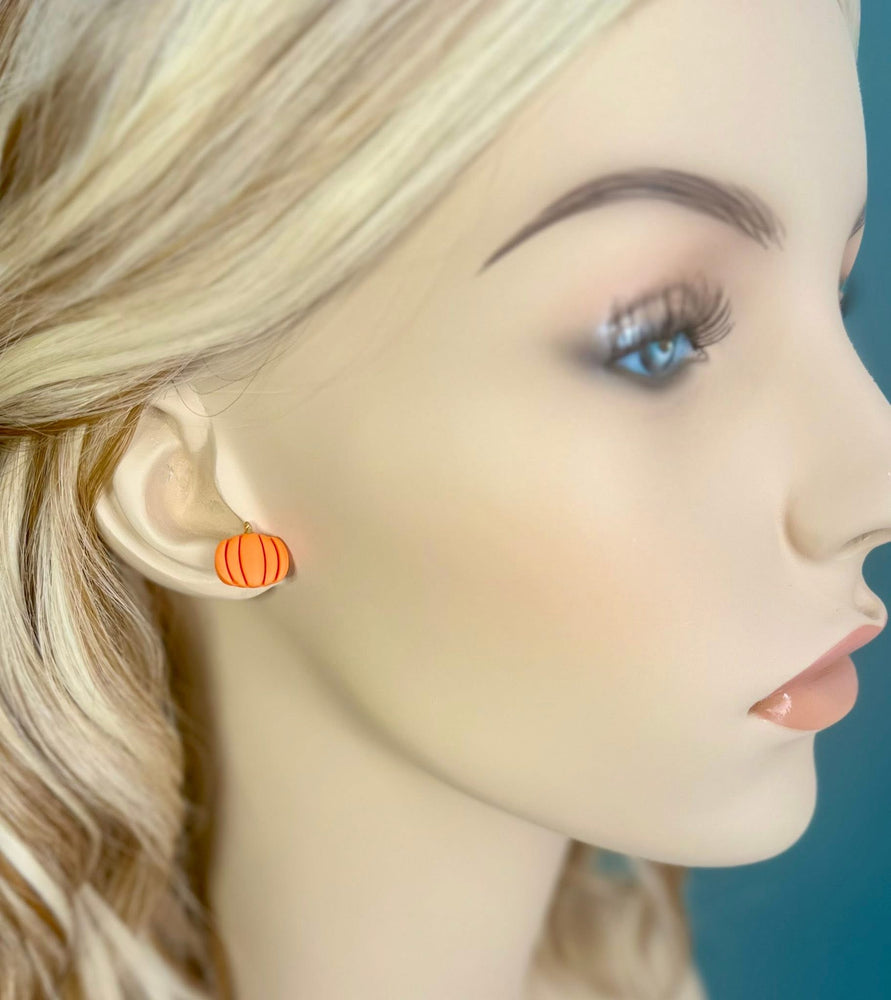 Pumpkin Studs