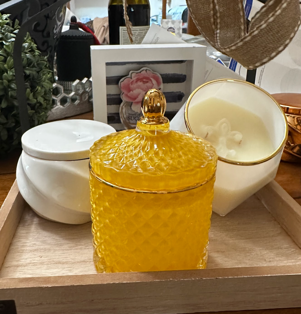 Premium Luxury Fragrant Candle - Lemons To Lemonade