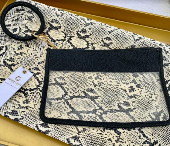 Geaux Ring Wristlet